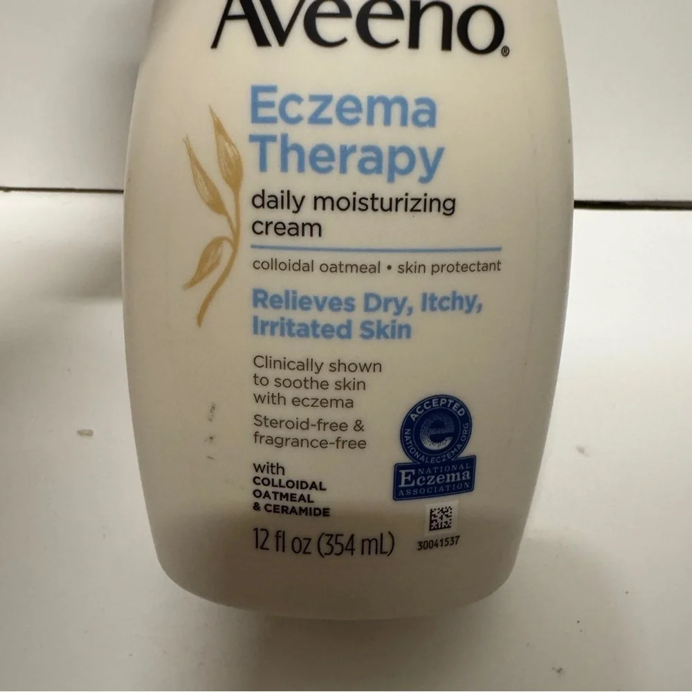 Aveeno Eczema Therapy Daily Moisturizing Cream 12 OZ